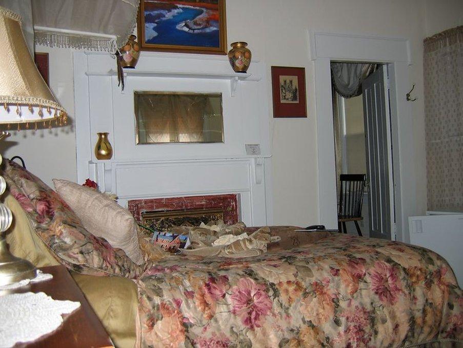 The Gaslamp Bed And Breakfast Provincetown Phòng bức ảnh